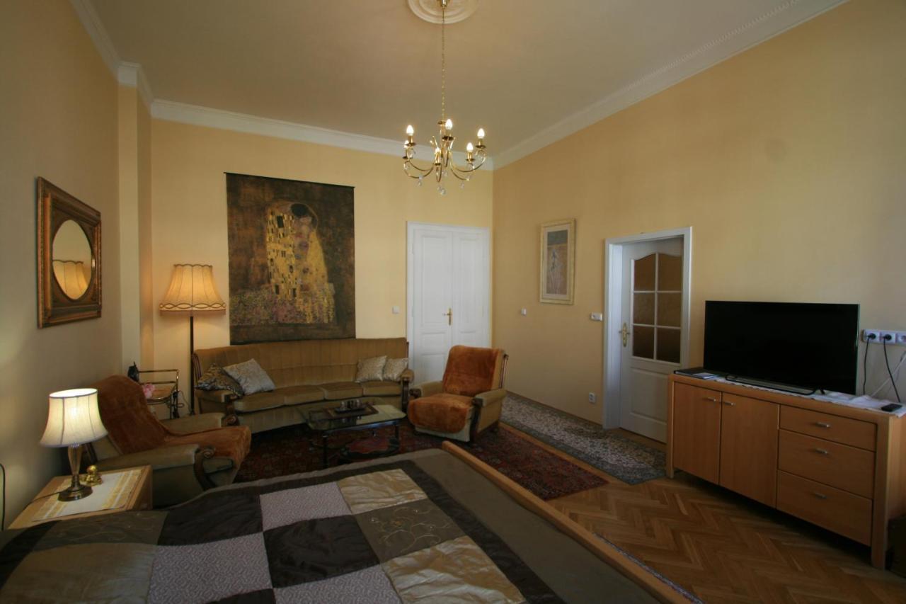 Apartment No. 20 Jaltská 3 KLV Exterior foto