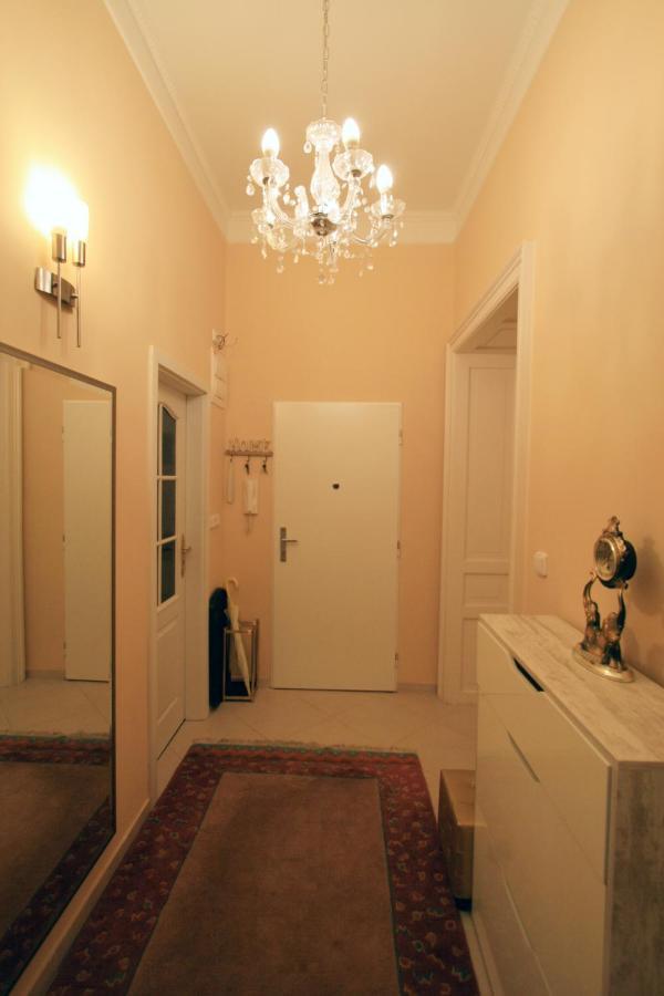 Apartment No. 20 Jaltská 3 KLV Exterior foto